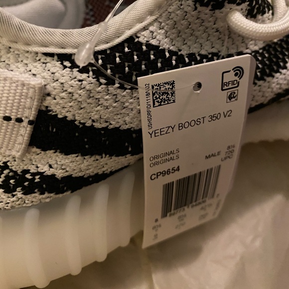 Adidas YEEZY BOOST 350 sz 9M - Picture 5 of 8